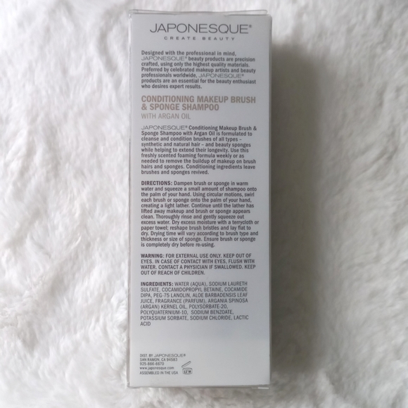 Japonesque Conditioning Makeup Brush and Sponge Shampoo - Picture 2 of 2